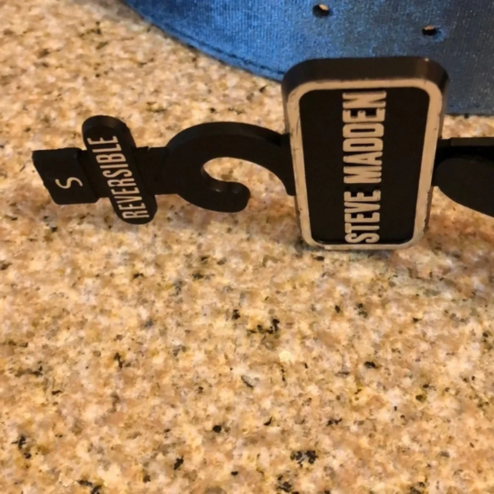 Steve Madden Belt- Teal Velour/‎ Black Reversible